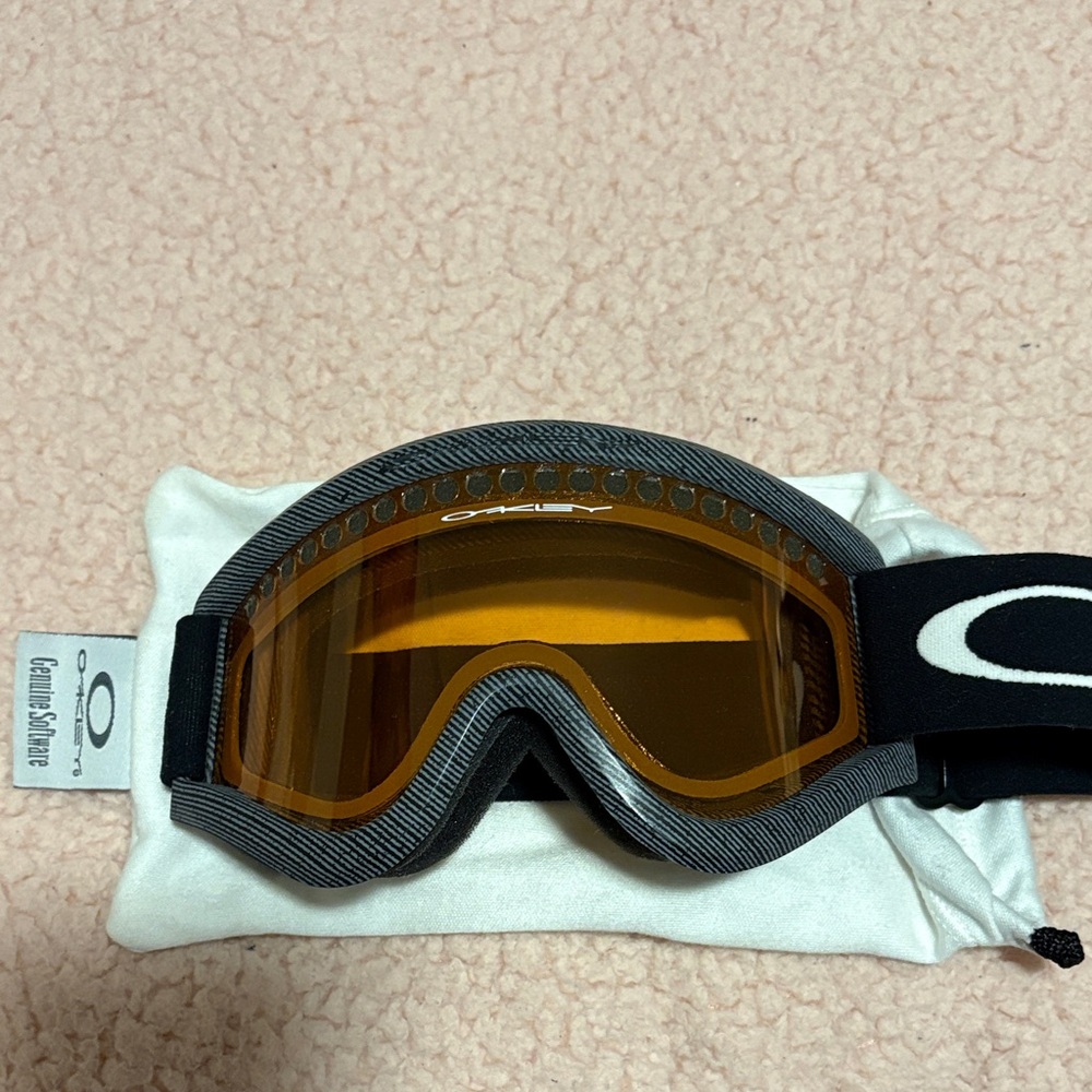 Oakley Goggles with Orange Lens and Black Frame